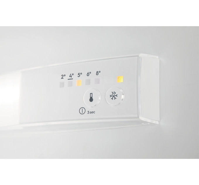 Холодильник  ELECTROLUX ERD6DE18S4